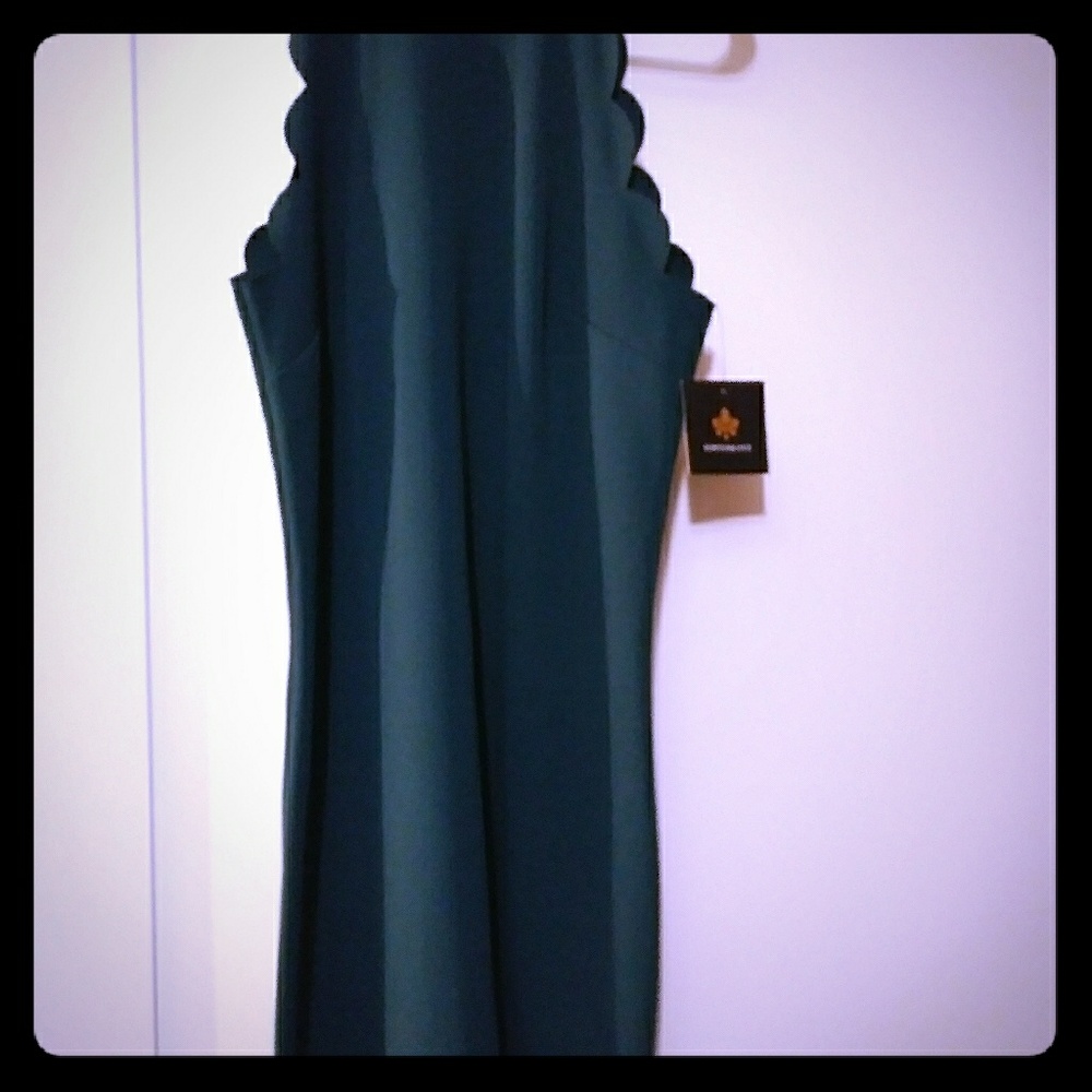 XL Fortune+ Ivy Marina Scallop Detail Midi Dress
